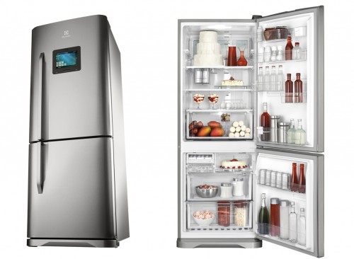 Refrigerador formado em Gastronomia com PHD em Nutrição