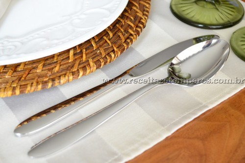 Você sabe como montar uma mesa?