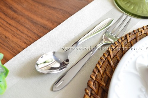 Você sabe como montar uma mesa?