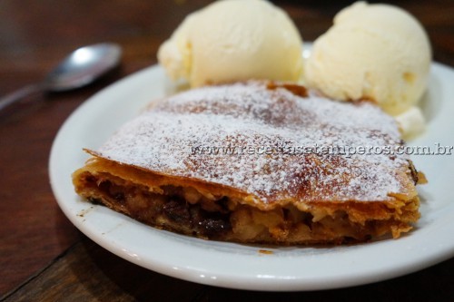 Passeio pelo Embu das Artes e almoço alemão delicioso!