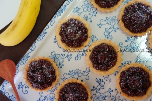 Tortinha de banana com chocolate