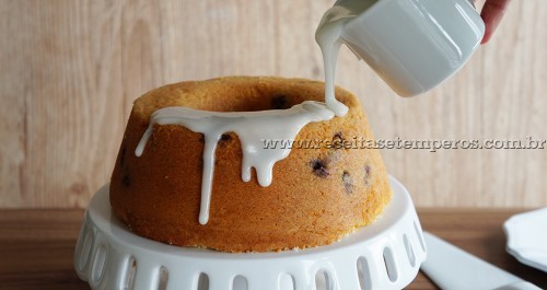 Bolo de coco com blueberry