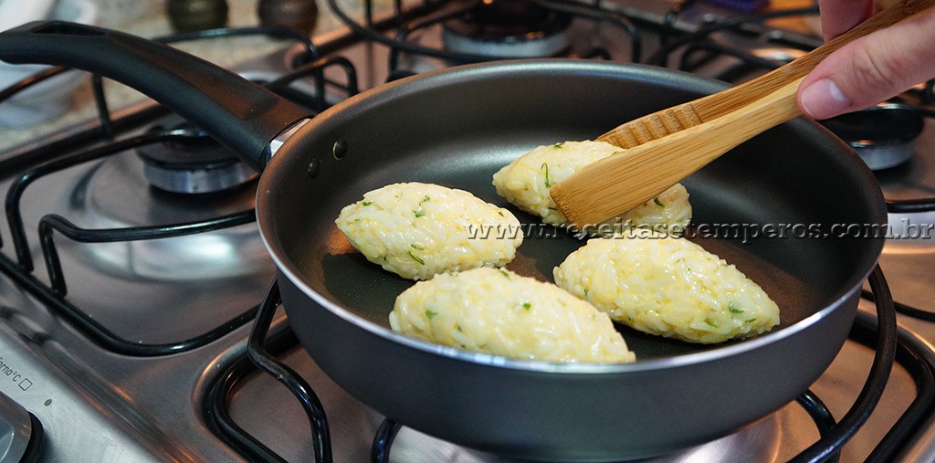 Bolinho de arroz (sem fritar)