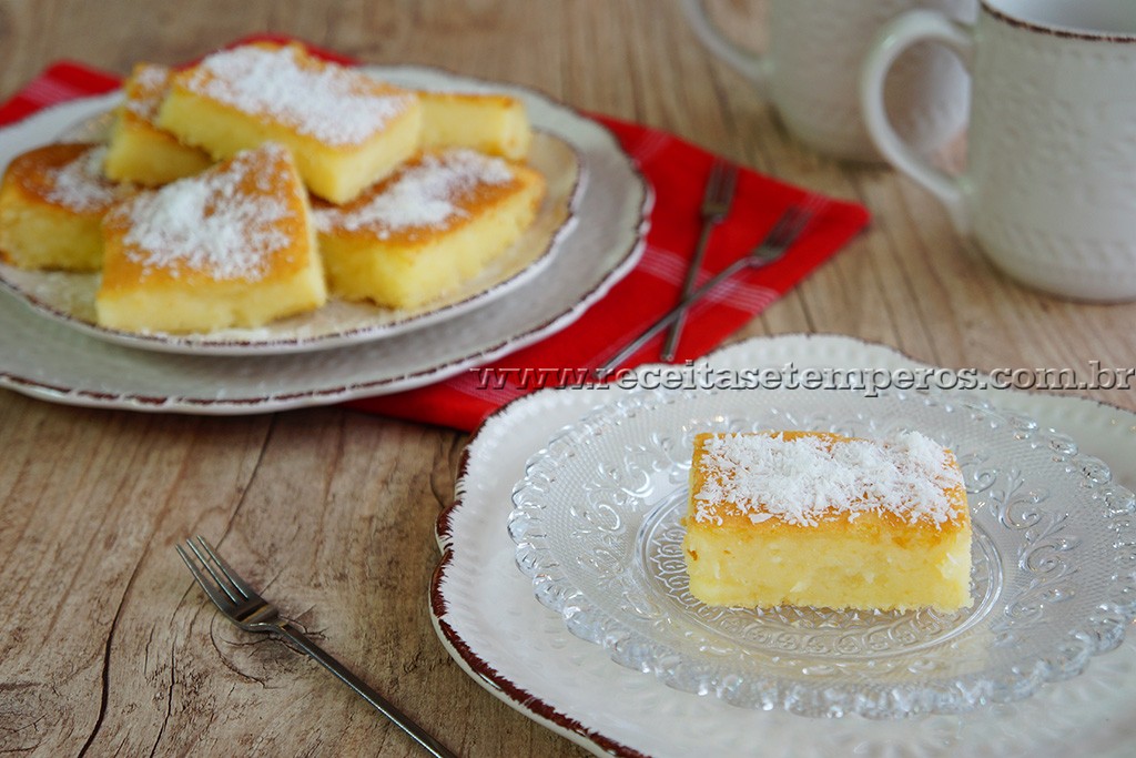 Bolo de mandioca cremoso