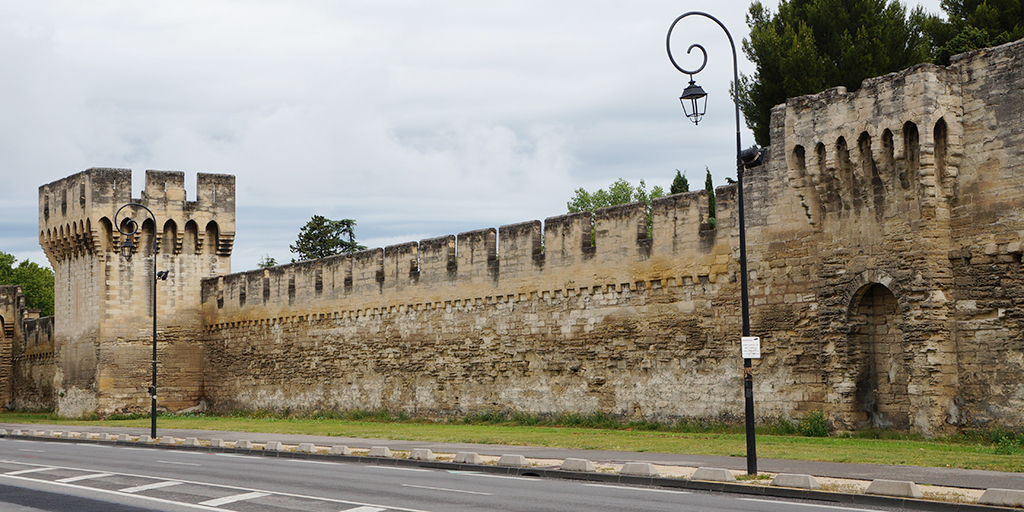 Destino: Avignon / FRANÇA