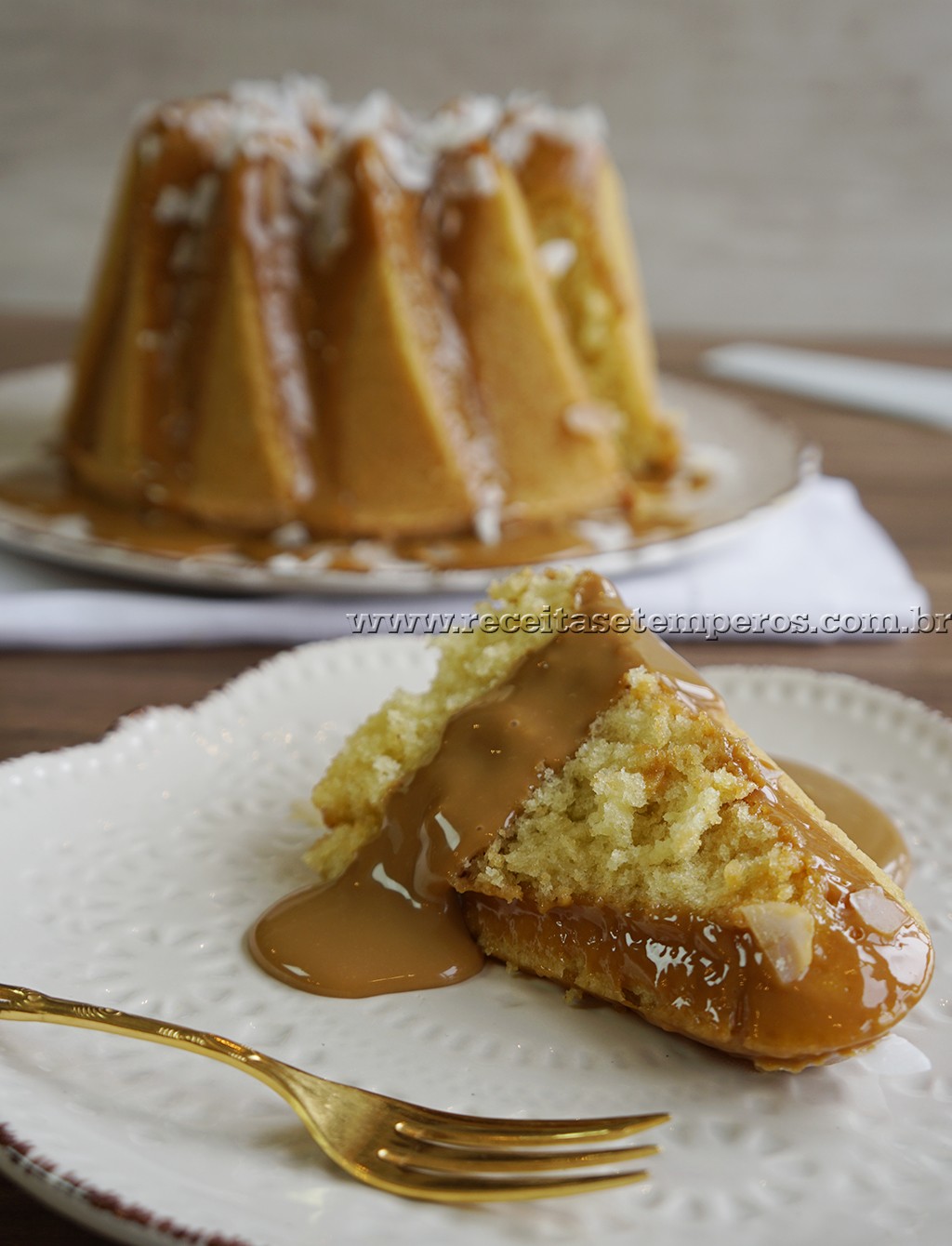 Bolo de Coco com Doce de Leite